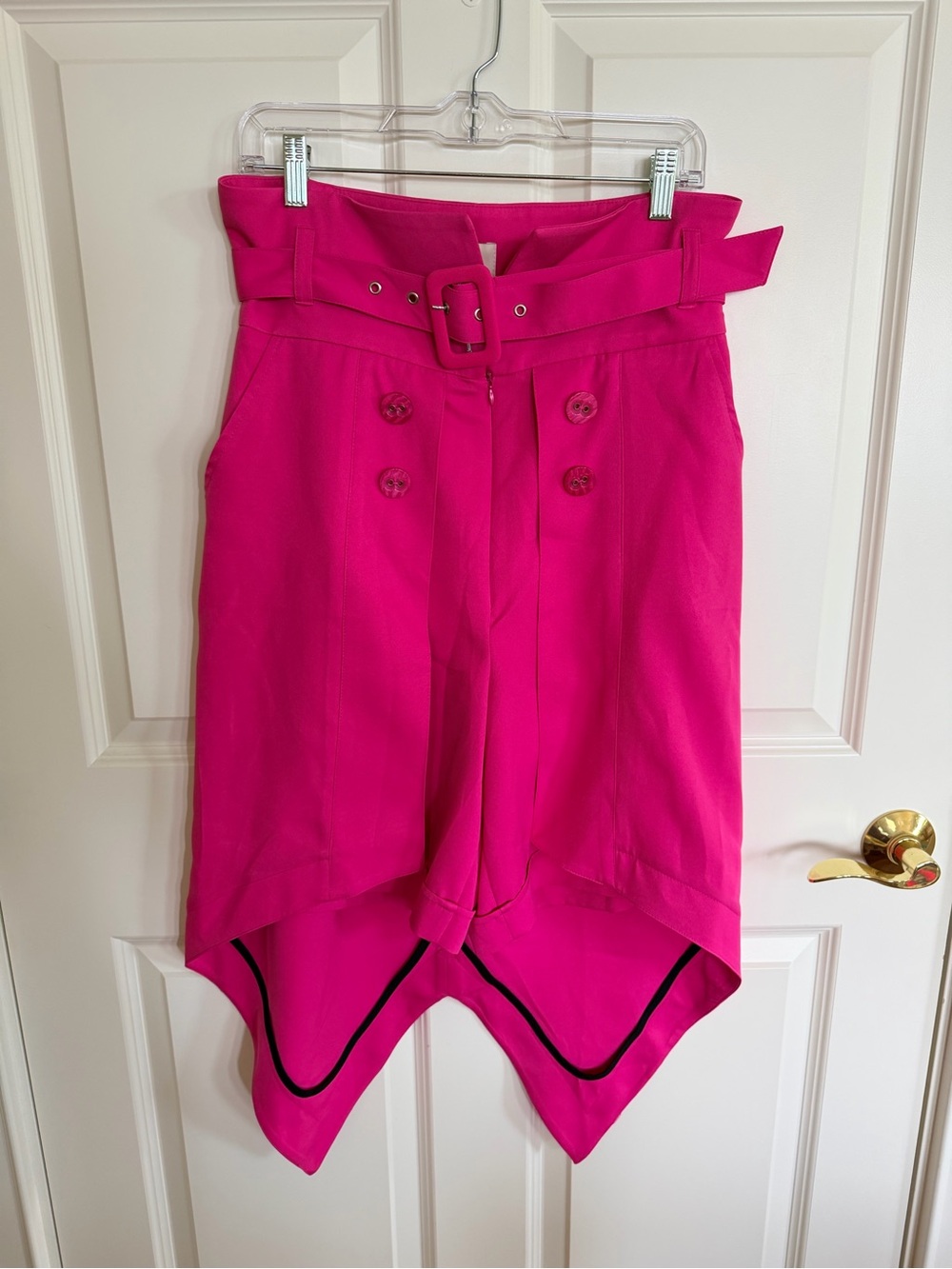 Julia Allert High-Waist Pink Belted Handkerchief Hem Shorts - Picture 5 of 9